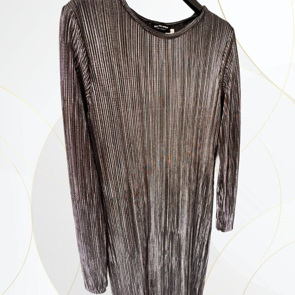 See You Monday Long Sleeve Silver/Black Metallic Maxi Dress - Picture 6 of 7